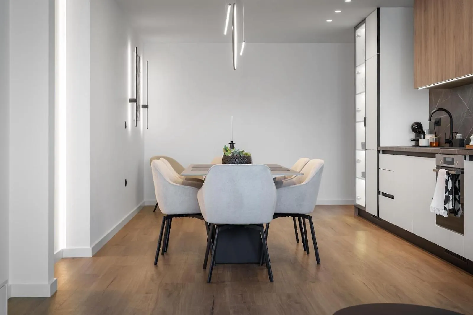 Stylish 1Br With Balcony & Parking I Skyline Varna By Flat Mаnаger