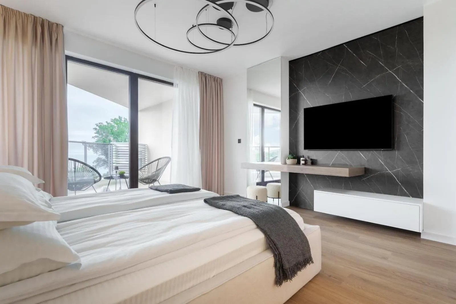 Stylish 1Br With Balcony & Parking I Skyline Varna By Flat Mаnаger 0*,  Bulgaria